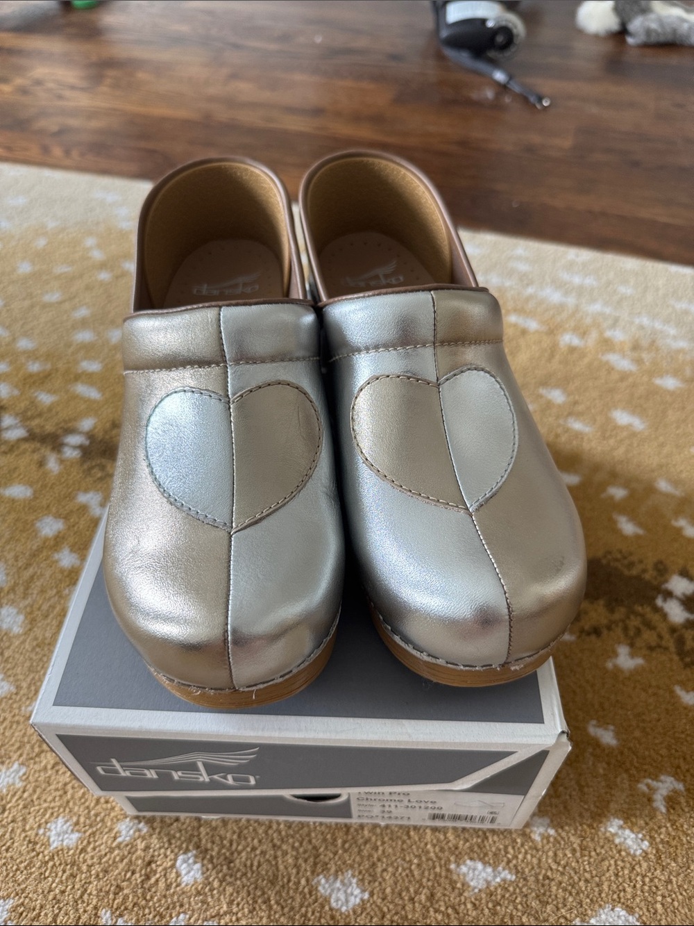 Dansko Womens Silver & Gold Twin Pro Chrome love Metallic Heart Clogs shoes NWT